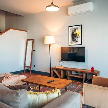 Beyoglu Benesta Residence, 2 Bedroom Duplex No-214 Appartement Istanboel