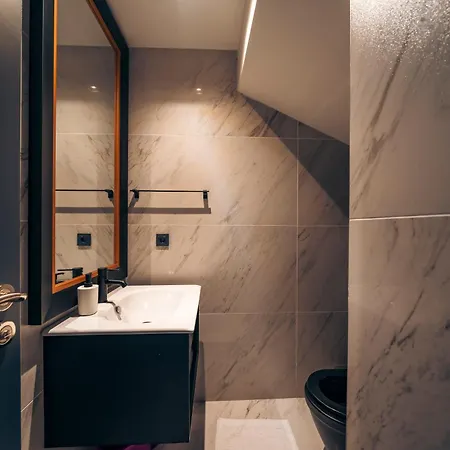 Beyoglu Benesta Residence, 2 Bedroom Duplex No-214 * Istanboel